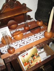Bro-Utensilien aus Birnbaumholz aus Bernau